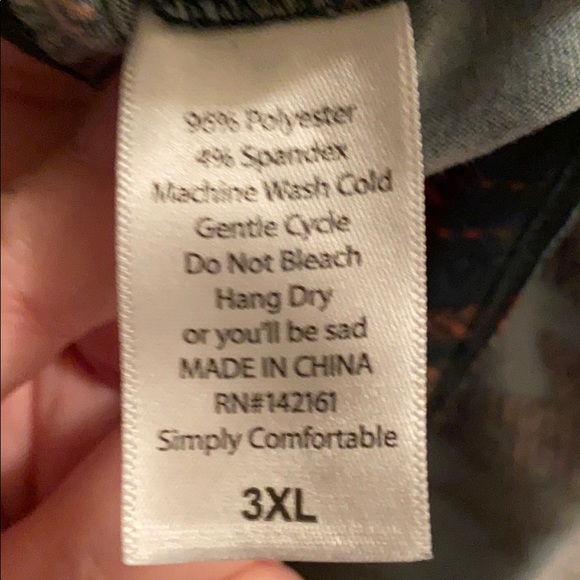 LuLaRoe-Irma- Green with Aztec pattern Long Top - Picture 7 of 8